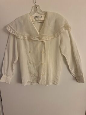 Vintage-Inspired White Sailor Collar Blouse